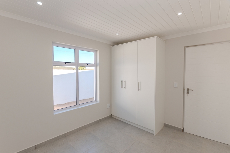 2 Bedroom Property for Sale in Lampiesbaai Western Cape